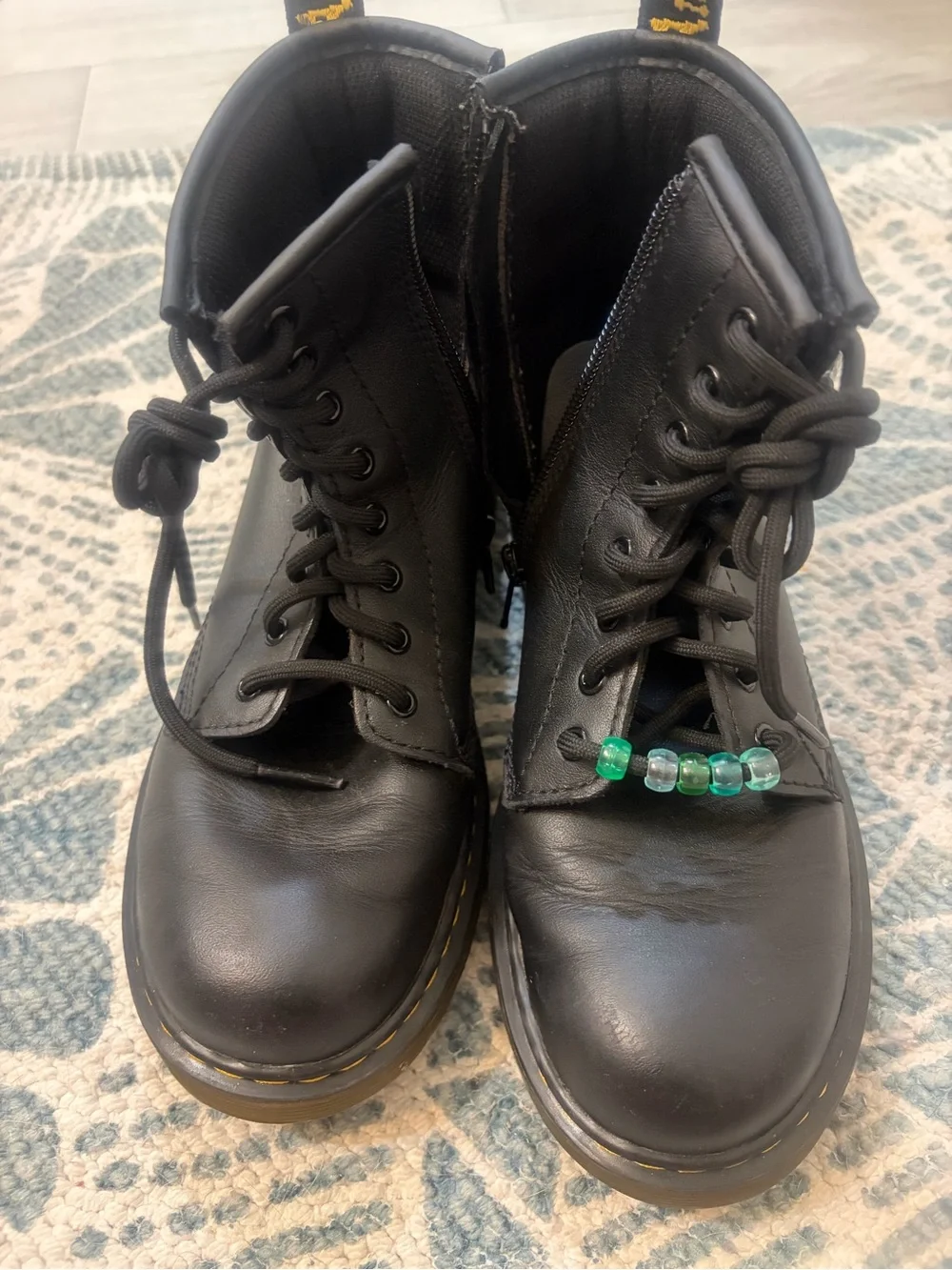 Dr. Martens youth black